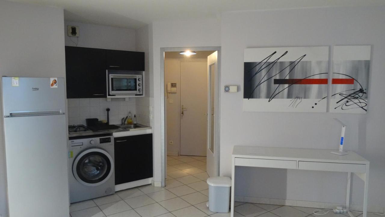 Appart T2 Standing Tout Confort Au Calme - Parking En Option Лион Экстерьер фото