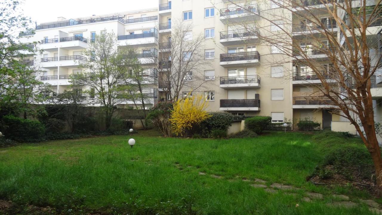 Appart T2 Standing Tout Confort Au Calme - Parking En Option Лион Экстерьер фото